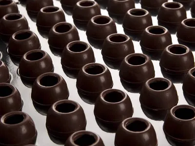 Sô-cô-la Chocolante Quả cầu rỗng Đen RD-001 1.411kg - 4116236